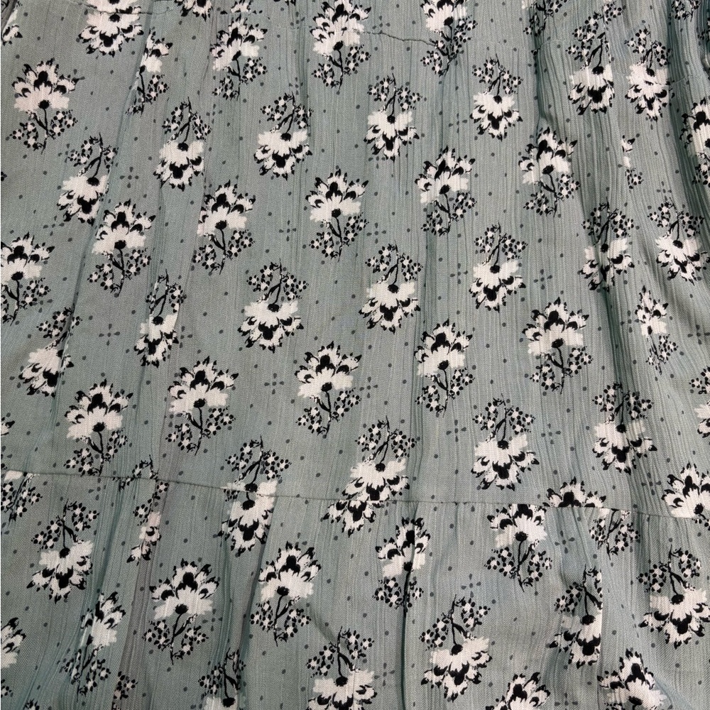 Studio west Sage Green Floral Dress - Picture 5 of 8